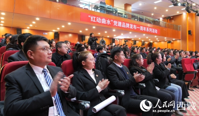 活動(dòng)現(xiàn)場(chǎng)觀眾。人民網(wǎng)記者 郝潔攝