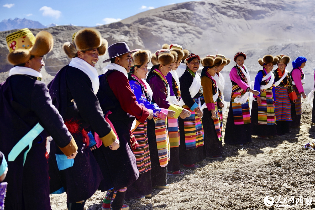 日喀則市仁布縣春耕儀式現(xiàn)場(chǎng)。