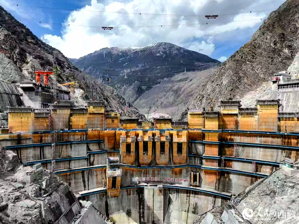 葉巴灘水電站。